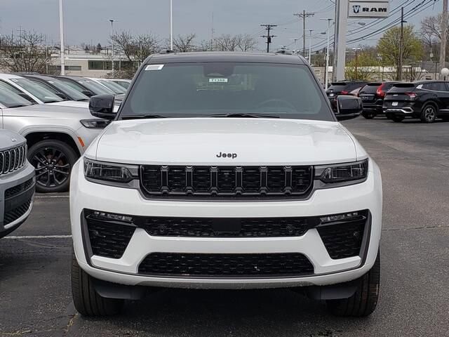 2026 Jeep Grand Cherokee L in Bedford, OH 44146 - 18128372 5