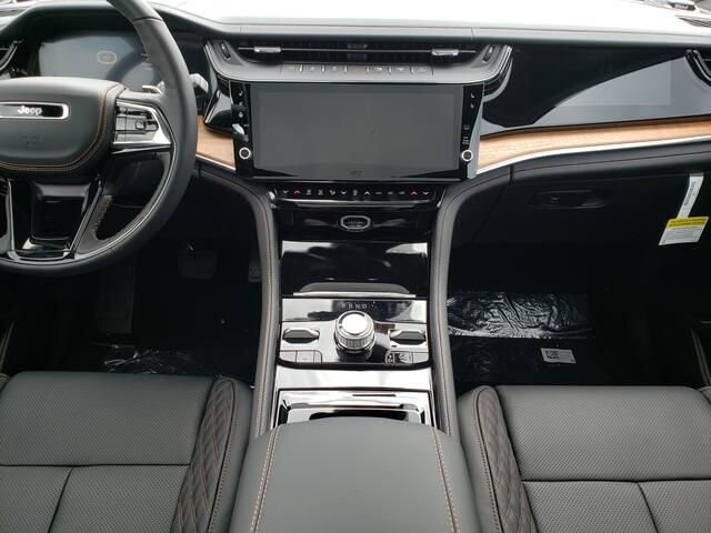 2026 Jeep Grand Cherokee L in Bedford, OH 44146 - 18128373 9