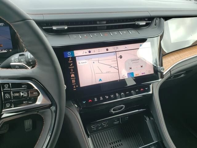 2026 Jeep Grand Cherokee L in Bedford, OH 44146 - 18128373 11