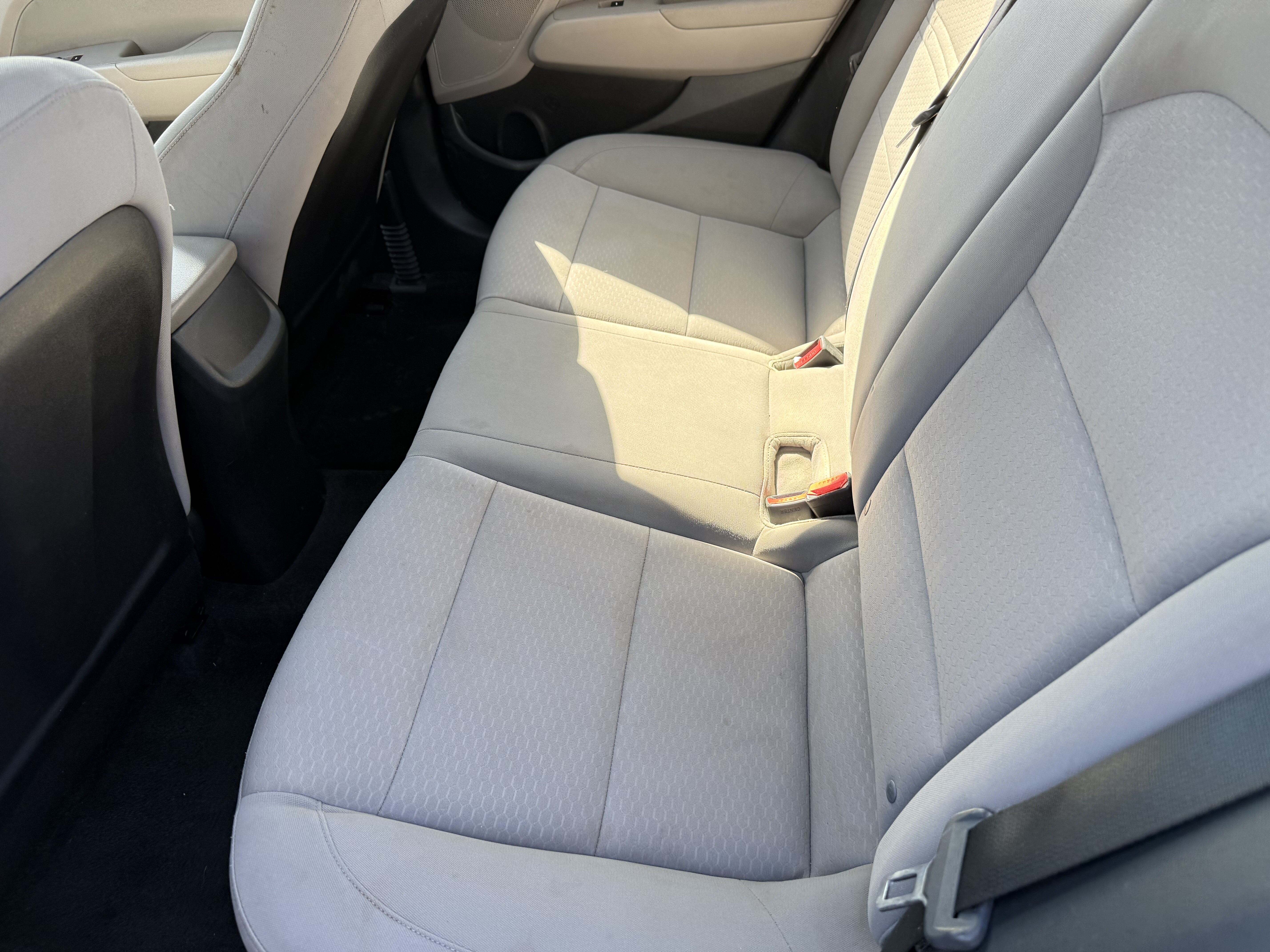 2020 Hyundai Elantra in Phoenix, AZ 85022 - 18128383 8