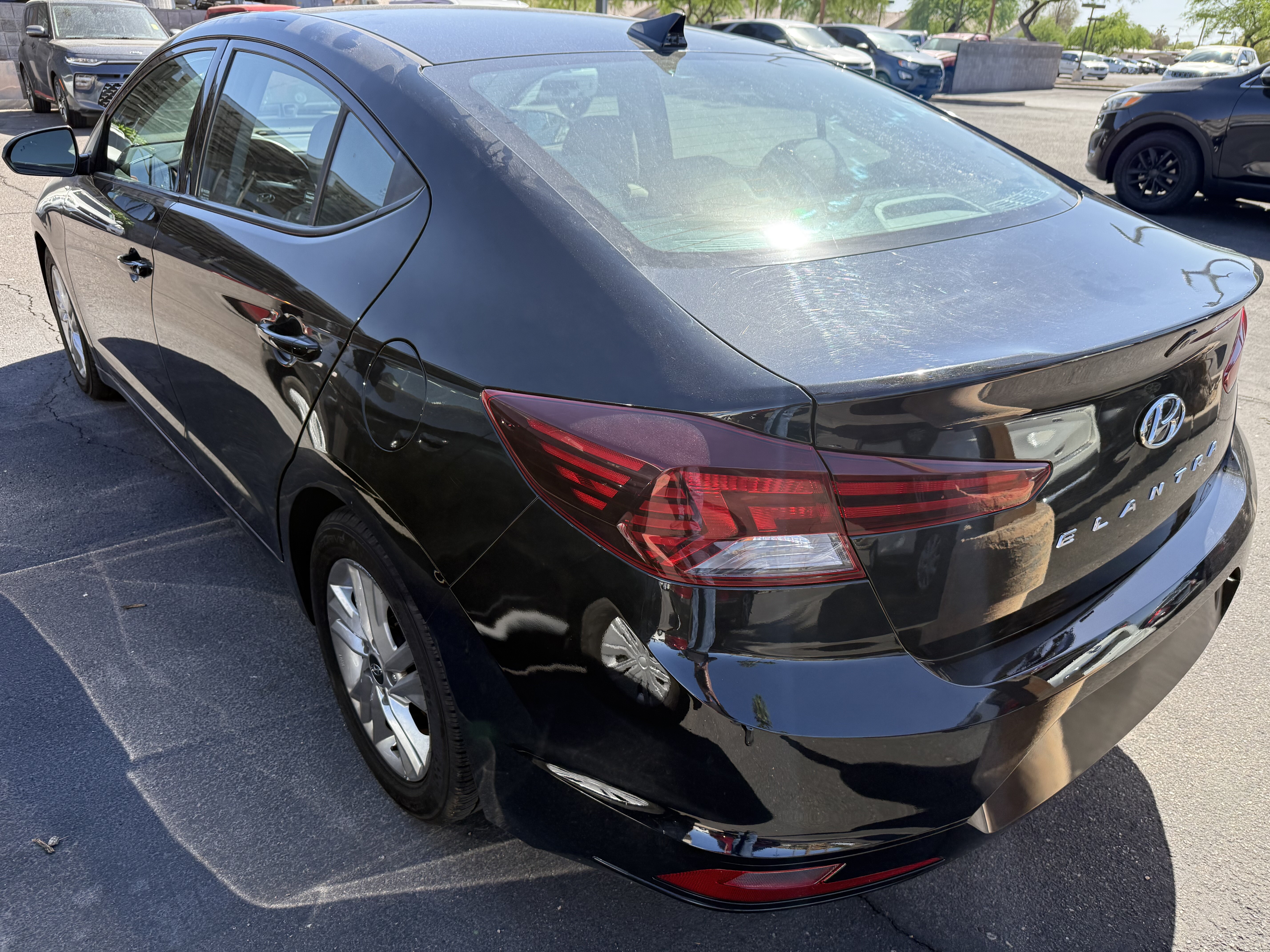 2020 Hyundai Elantra in Phoenix, AZ 85022 - 18128383 6