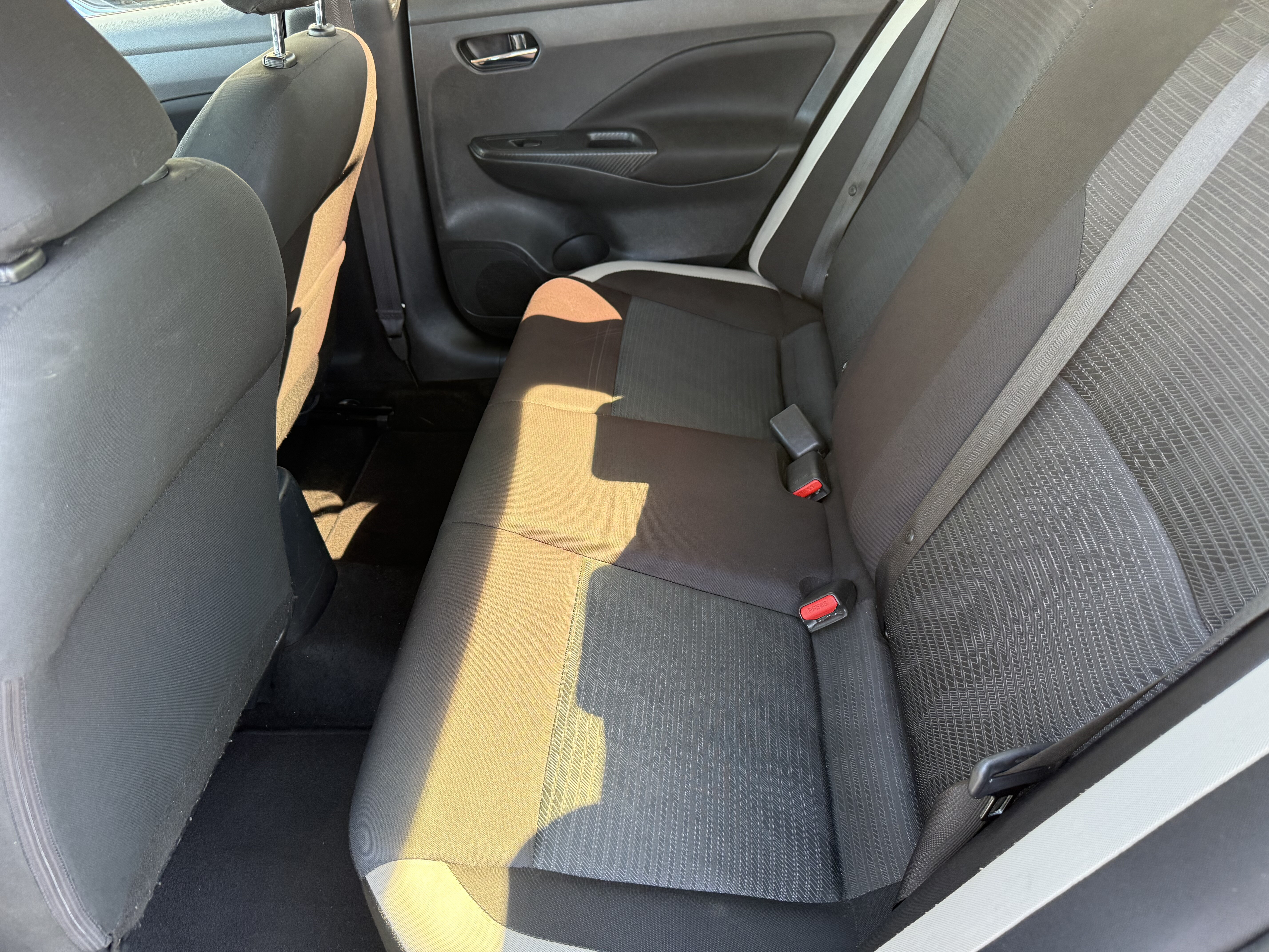 2021 Nissan Versa in Phoenix, AZ 85022 - 18128387 8