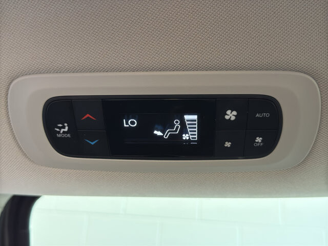 2023 Chrysler Pacifica in Burlington, WI 53105 - 18128389 13