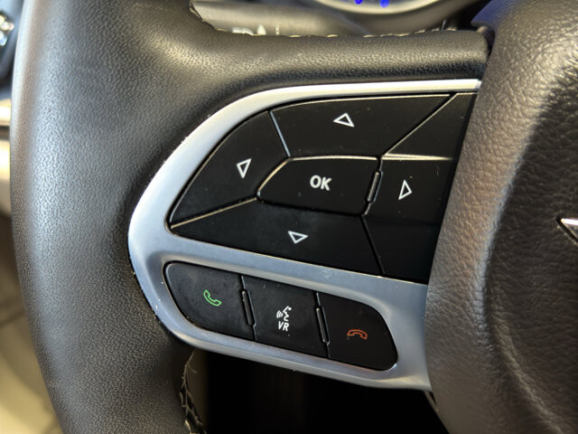 2023 Chrysler Pacifica in Burlington, WI 53105 - 18128389 25