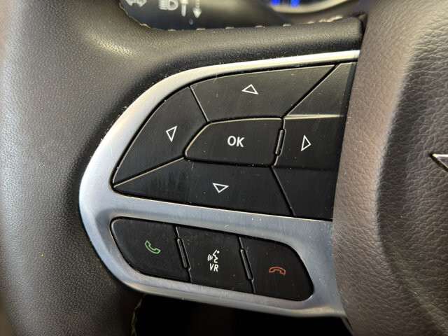 2023 Chrysler Pacifica in Burlington, WI 53105 - 18128390 25