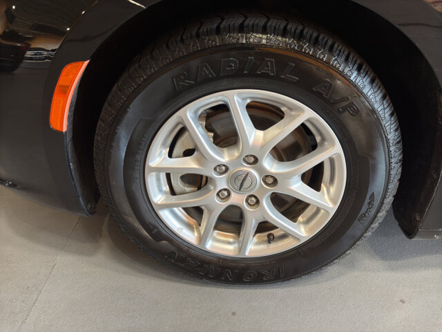 2023 Chrysler Pacifica in Burlington, WI 53105 - 18128390 9
