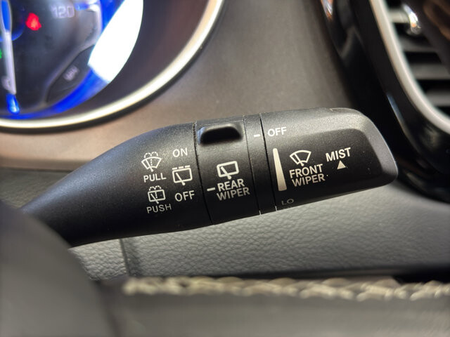 2023 Chrysler Pacifica in Burlington, WI 53105 - 18128390 28