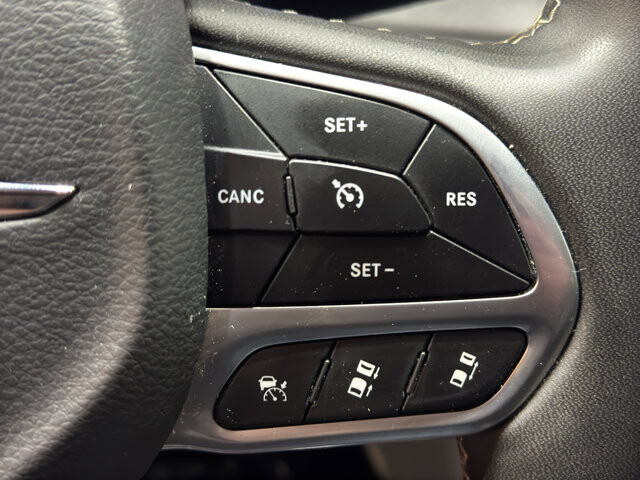 2023 Chrysler Pacifica in Burlington, WI 53105 - 18128392 27