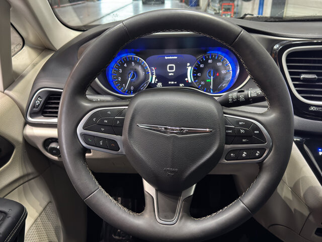 2023 Chrysler Pacifica in Burlington, WI 53105 - 18128392 24