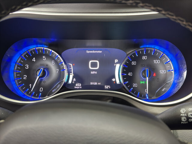 2023 Chrysler Pacifica in Burlington, WI 53105 - 18128392 28