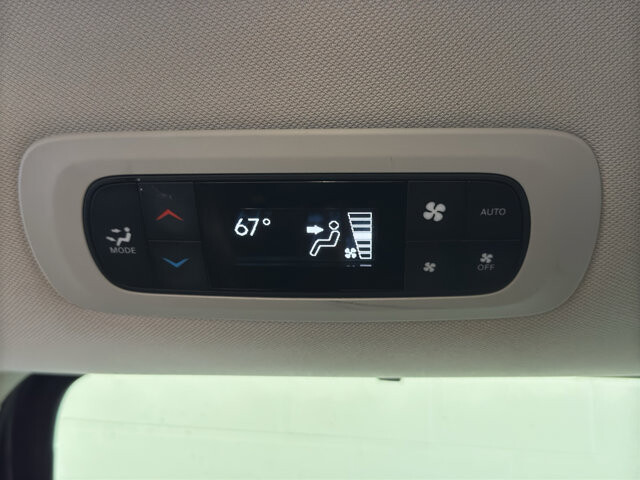 2023 Chrysler Pacifica in Burlington, WI 53105 - 18128392 13