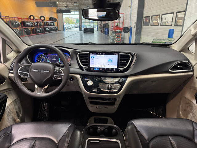 2023 Chrysler Pacifica in Burlington, WI 53105 - 18128392 14