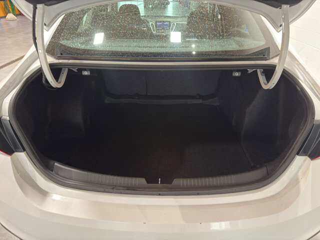 2022 Chevrolet Malibu in Burlington, WI 53105 - 18128396 19