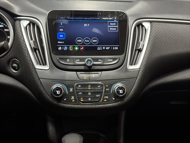 2022 Chevrolet Malibu in Burlington, WI 53105 - 18128396 26