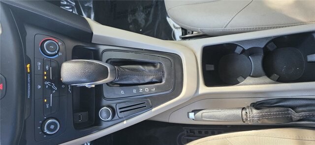2017 Ford Focus in Mesa, AZ 85212 - 18128397 37