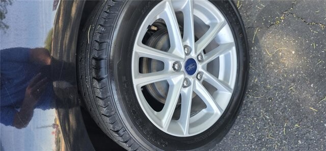 2017 Ford Focus in Mesa, AZ 85212 - 18128397 27