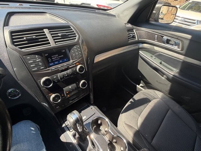 2018 Ford Explorer in Pottsville, PA 17901 - 18128398 12
