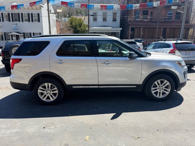 2018 Ford Explorer in Pottsville, PA 17901 - 18128398 6