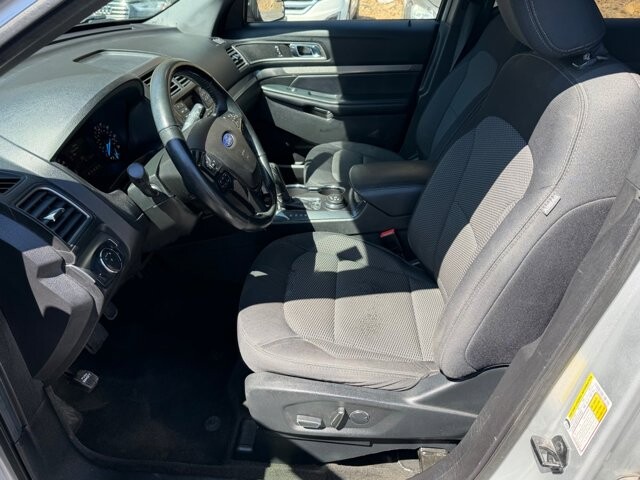 2018 Ford Explorer in Pottsville, PA 17901 - 18128398 11