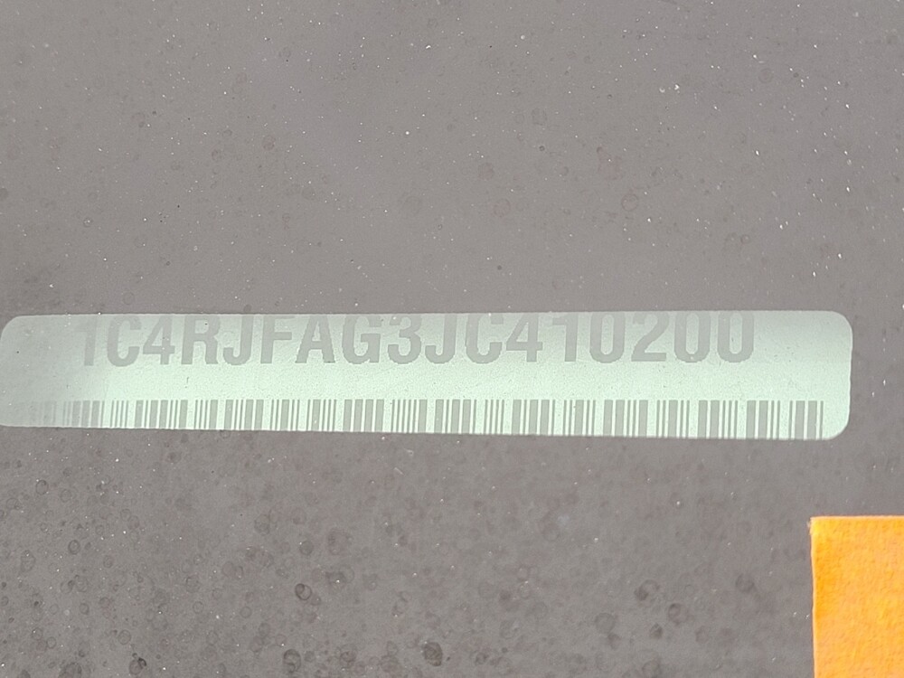 2018 Jeep Grand Cherokee in Sacramento, CA 95821 - 18128414 33