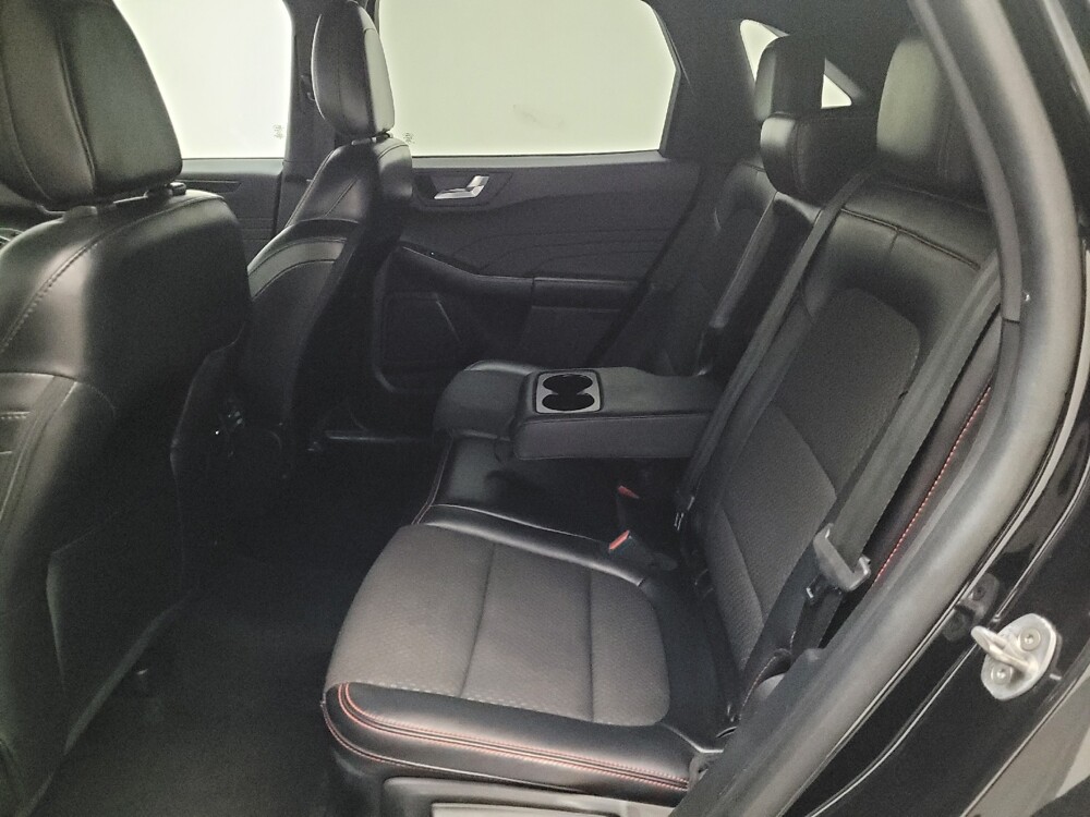 2023 Ford Escape in Riverside, CA 92504 - 18128417 18