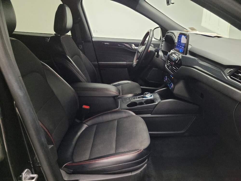 2023 Ford Escape in Riverside, CA 92504 - 18128417 21