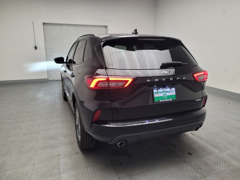 2023 Ford Escape in Riverside, CA 92504 - 18128417 6