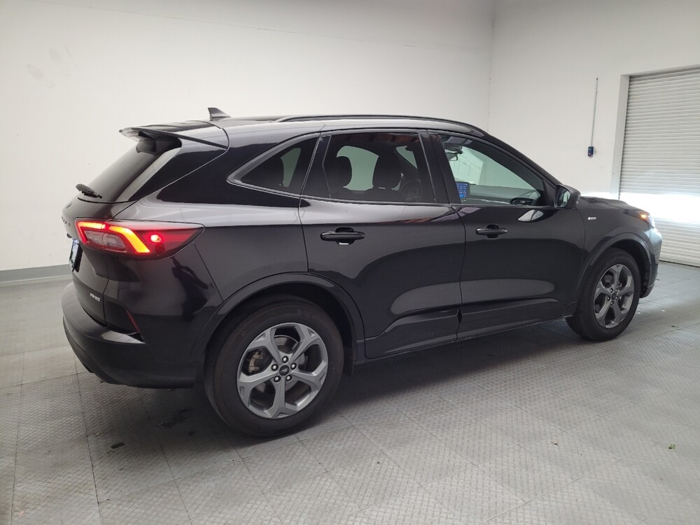 2023 Ford Escape in Riverside, CA 92504 - 18128417 10