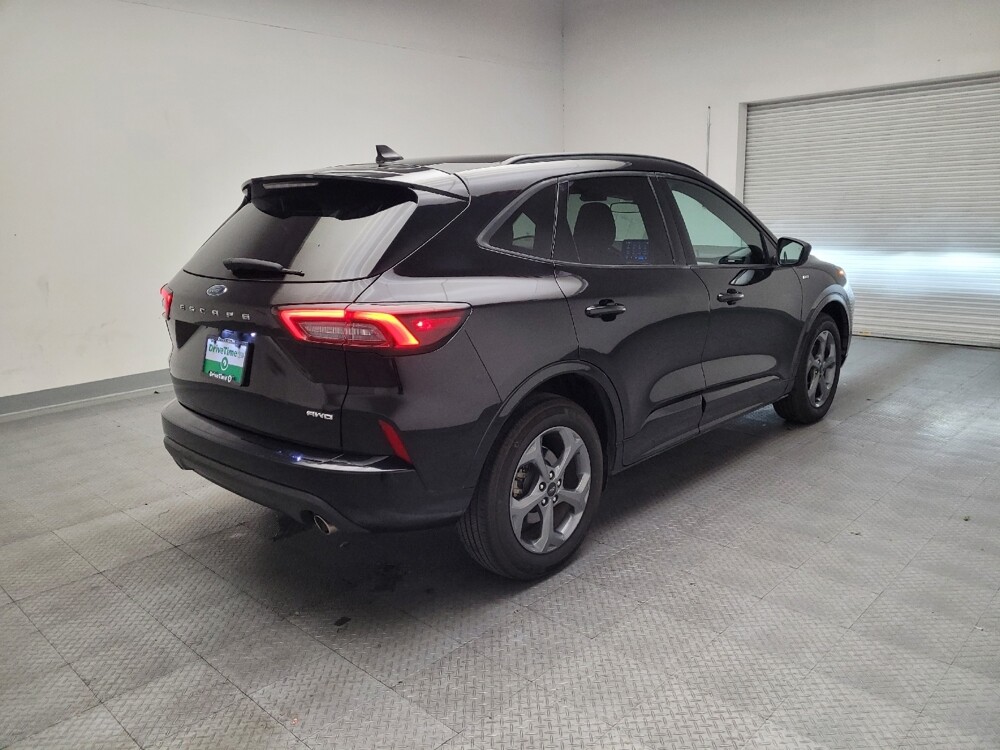 2023 Ford Escape in Riverside, CA 92504 - 18128417 9