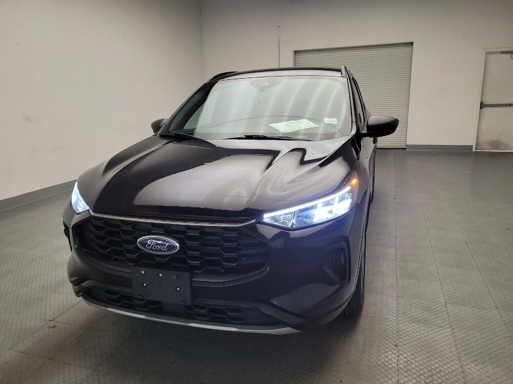 2023 Ford Escape in Riverside, CA 92504 - 18128417 15