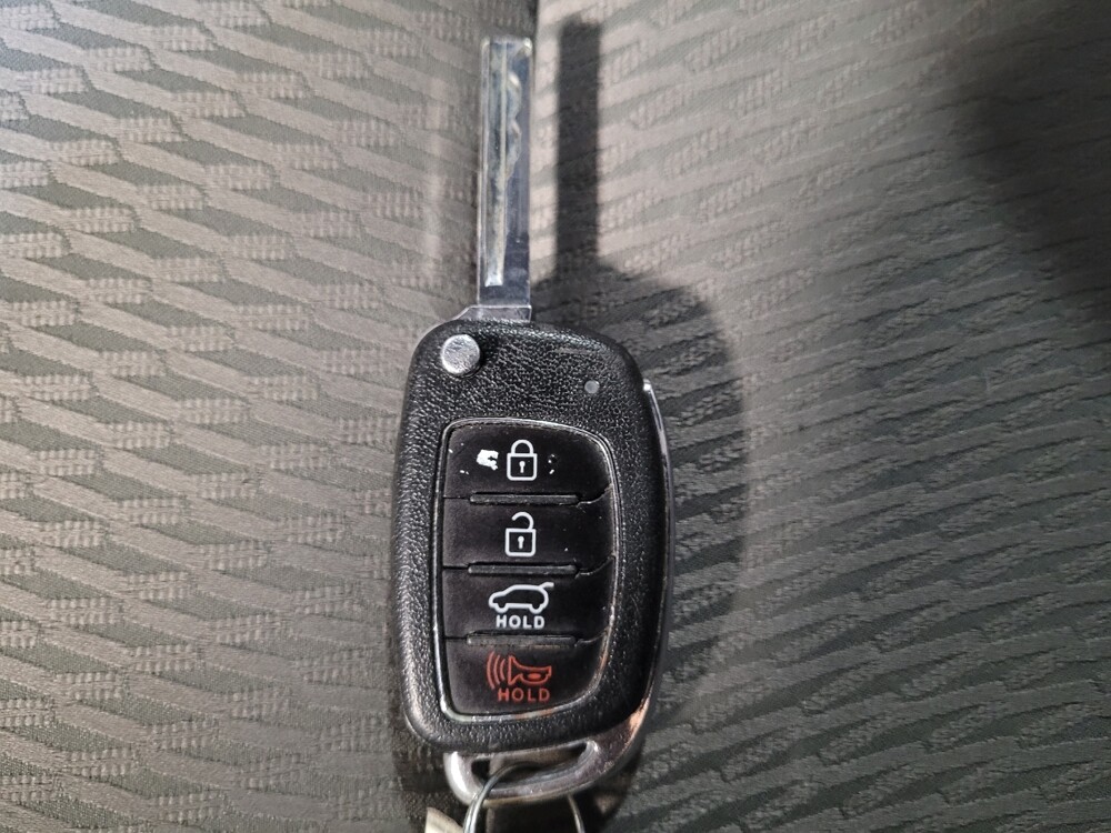 2017 Hyundai Santa Fe in Montclair, CA 91763 - 18128419 32