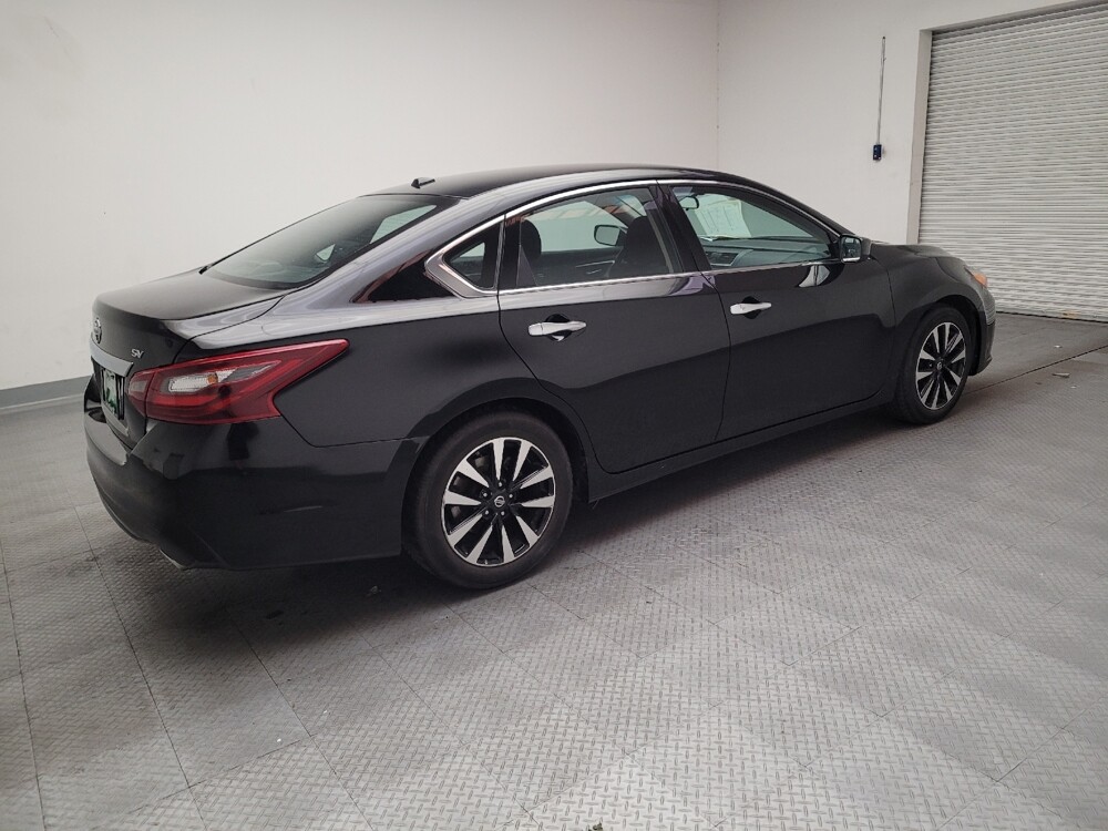 2018 Nissan Altima in Sacramento, CA 95821 - 18128423 10