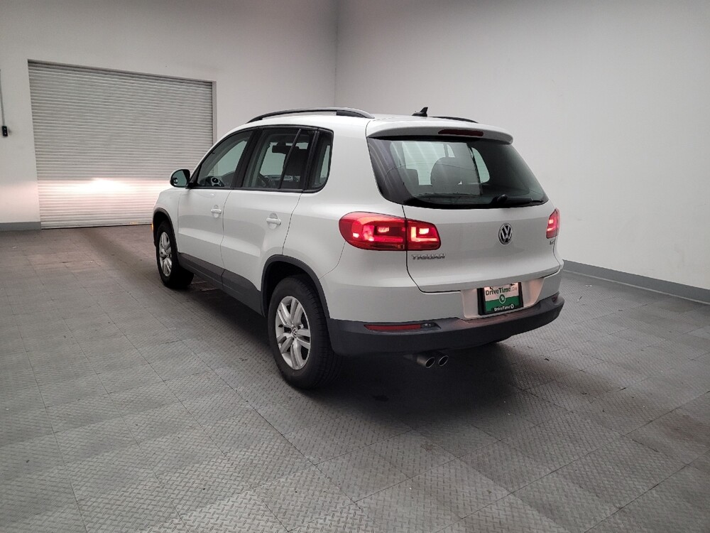 2017 Volkswagen Tiguan in Downey, CA 90241 - 18128425 5