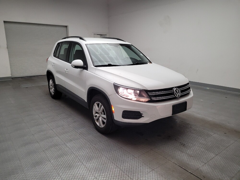 2017 Volkswagen Tiguan in Downey, CA 90241 - 18128425 13