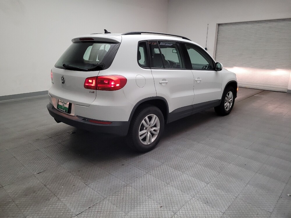 2017 Volkswagen Tiguan in Downey, CA 90241 - 18128425 9
