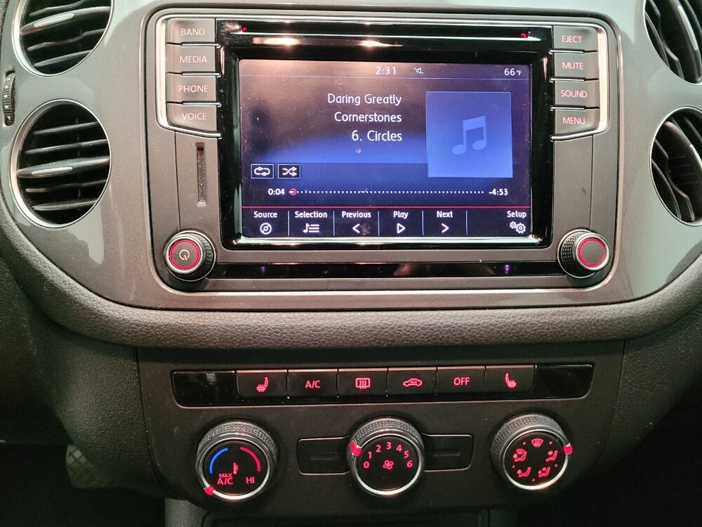 2017 Volkswagen Tiguan in Downey, CA 90241 - 18128425 25