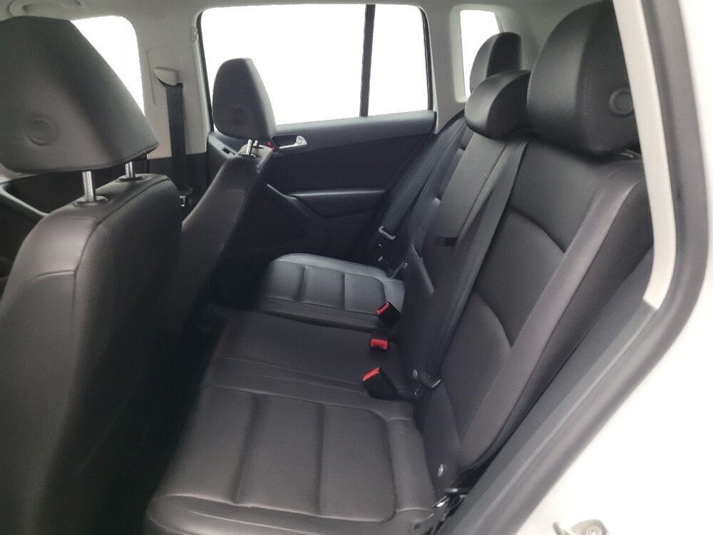 2017 Volkswagen Tiguan in Downey, CA 90241 - 18128425 18