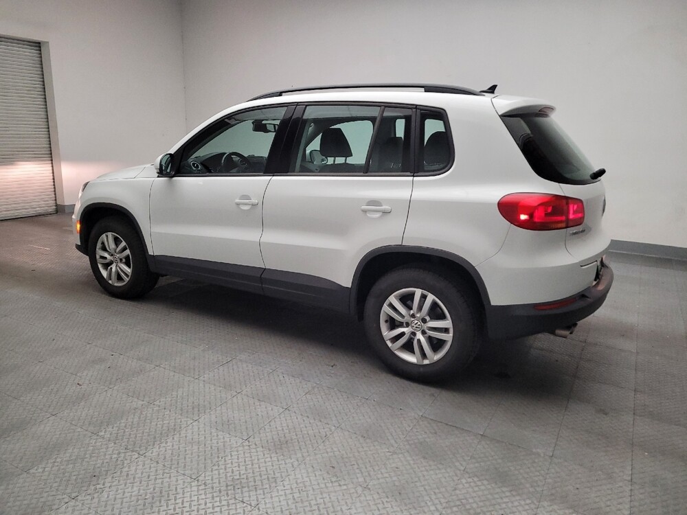 2017 Volkswagen Tiguan in Downey, CA 90241 - 18128425 3