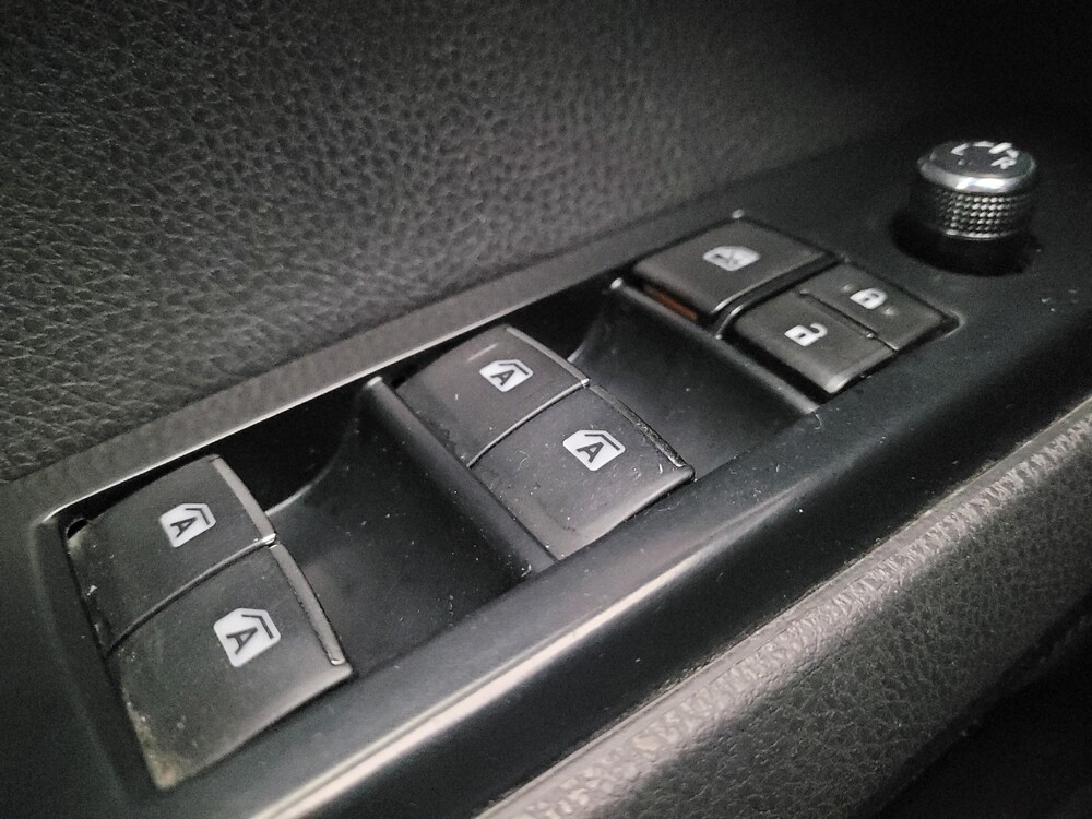 2019 Toyota Camry in Sacramento, CA 95821 - 18128426 27