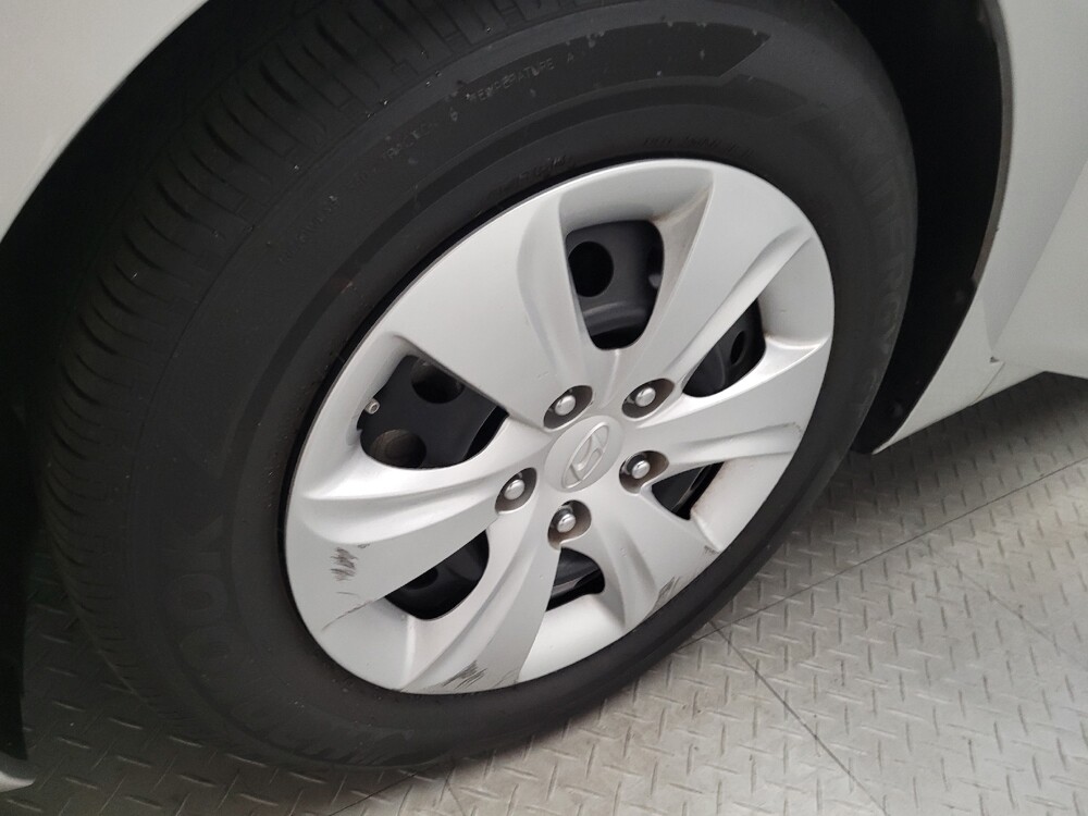 2016 Hyundai Elantra in Riverside, CA 92504 - 18128428 31