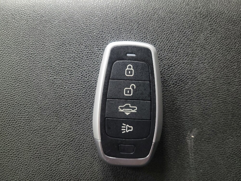 2023 Chevrolet Equinox in Conyers, GA 30094 - 18128430 32