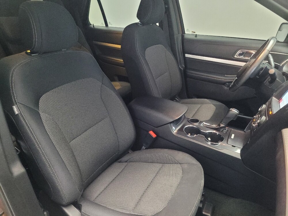 2017 Ford Explorer in Albany, GA 31705 - 18128445 21