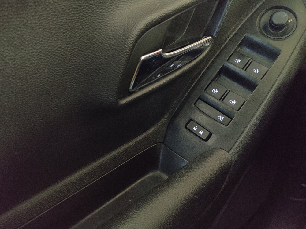 2020 Chevrolet Trax in Union City, GA 30291 - 18128450 27