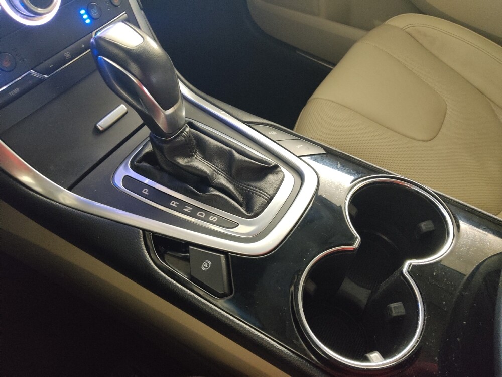 2018 Ford Edge in Conyers, GA 30094 - 18128452 26