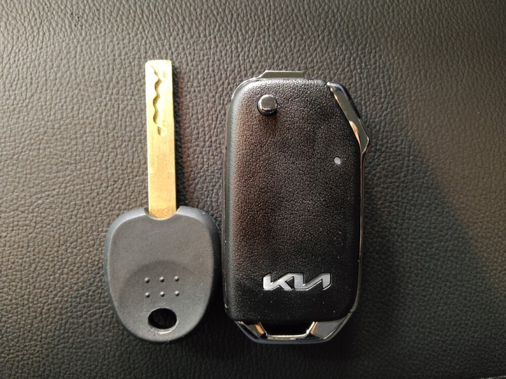 2025 Kia Soul in Knoxville, TN 37923 - 18128454 32