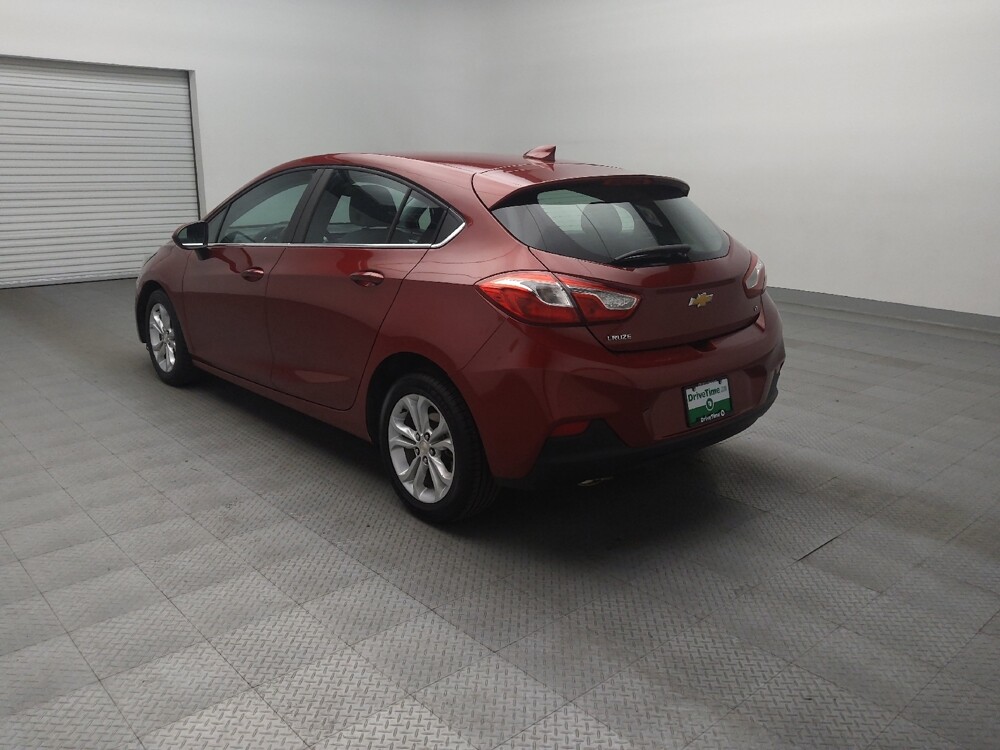 2019 Chevrolet Cruze in Live Oak, TX 78233 - 18128470 5