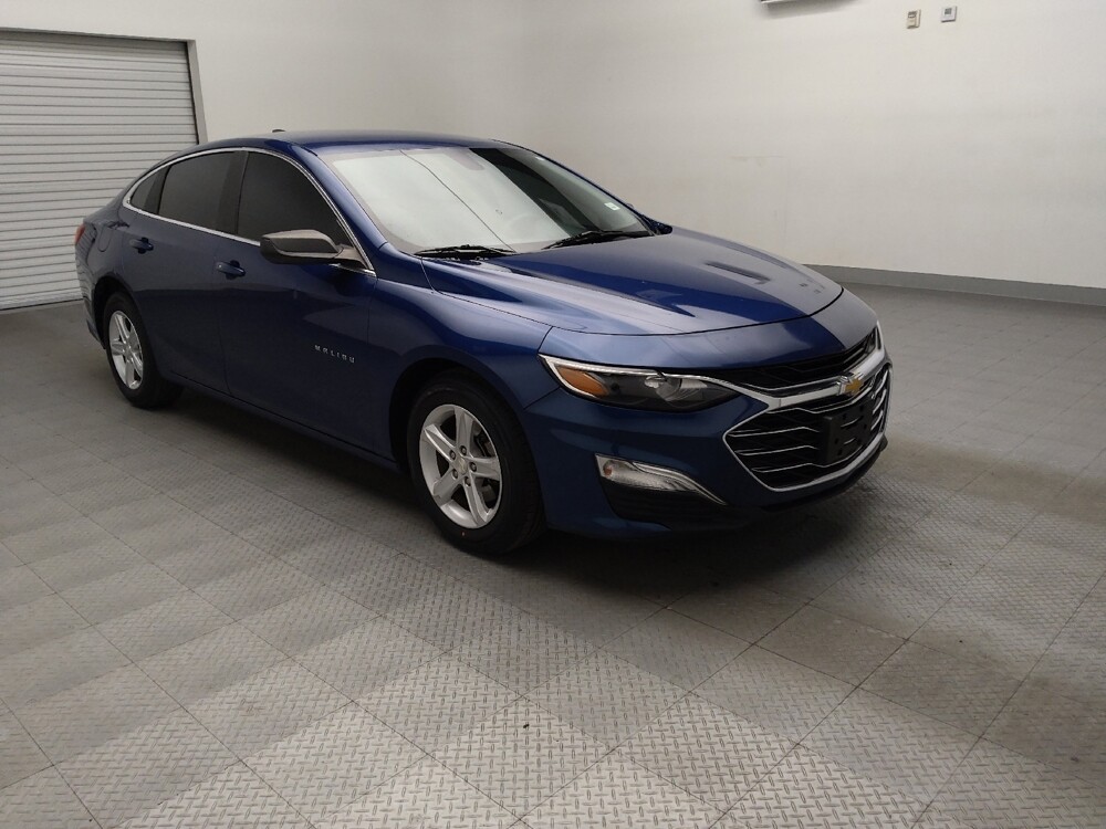 2019 Chevrolet Malibu in Oklahoma City, OK 73139 - 18128471 13