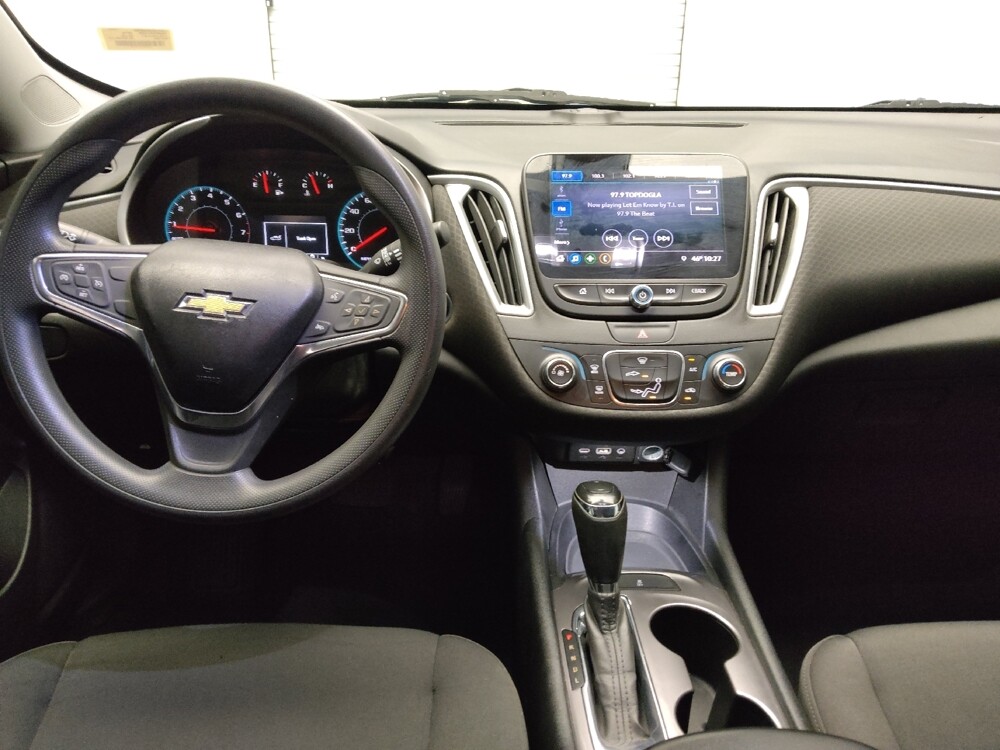 2019 Chevrolet Malibu in Oklahoma City, OK 73139 - 18128471 22