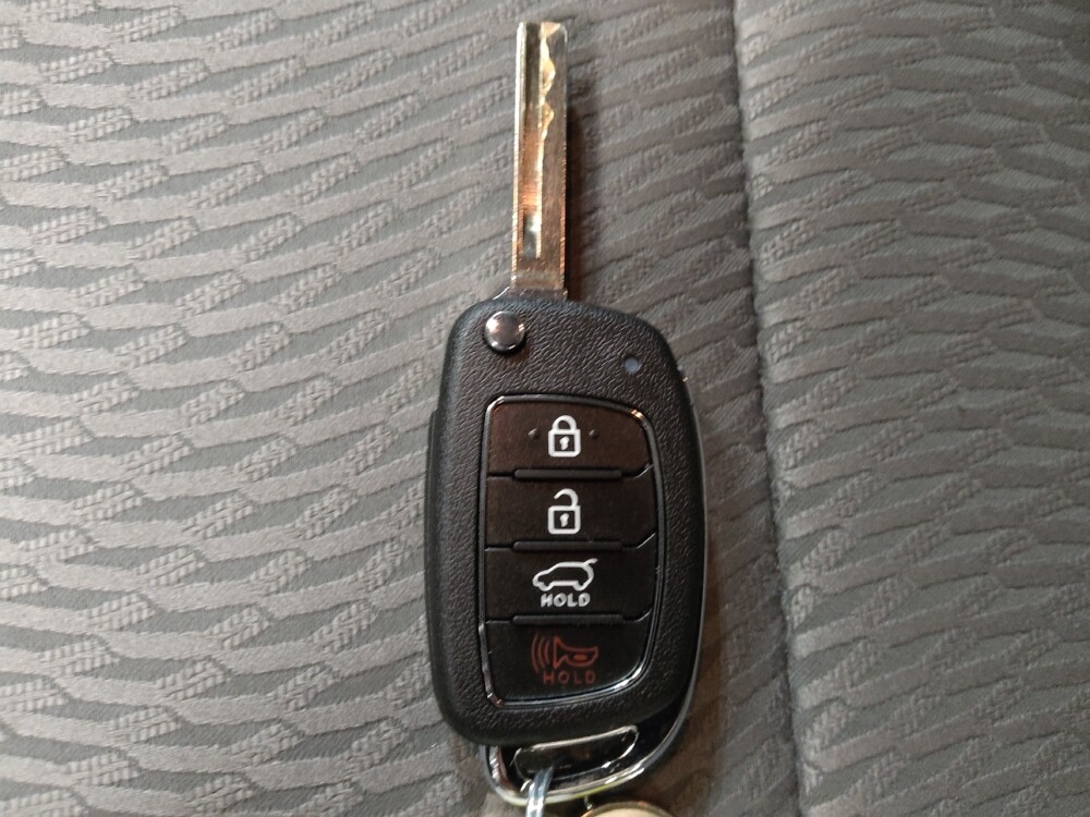 2018 Hyundai Santa Fe in Live Oak, TX 78233 - 18128481 32