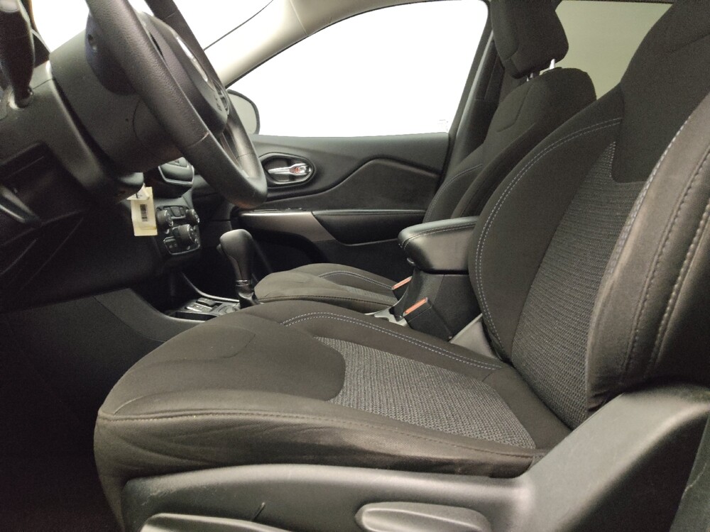 2019 Jeep Cherokee in Live Oak, TX 78233 - 18128489 17